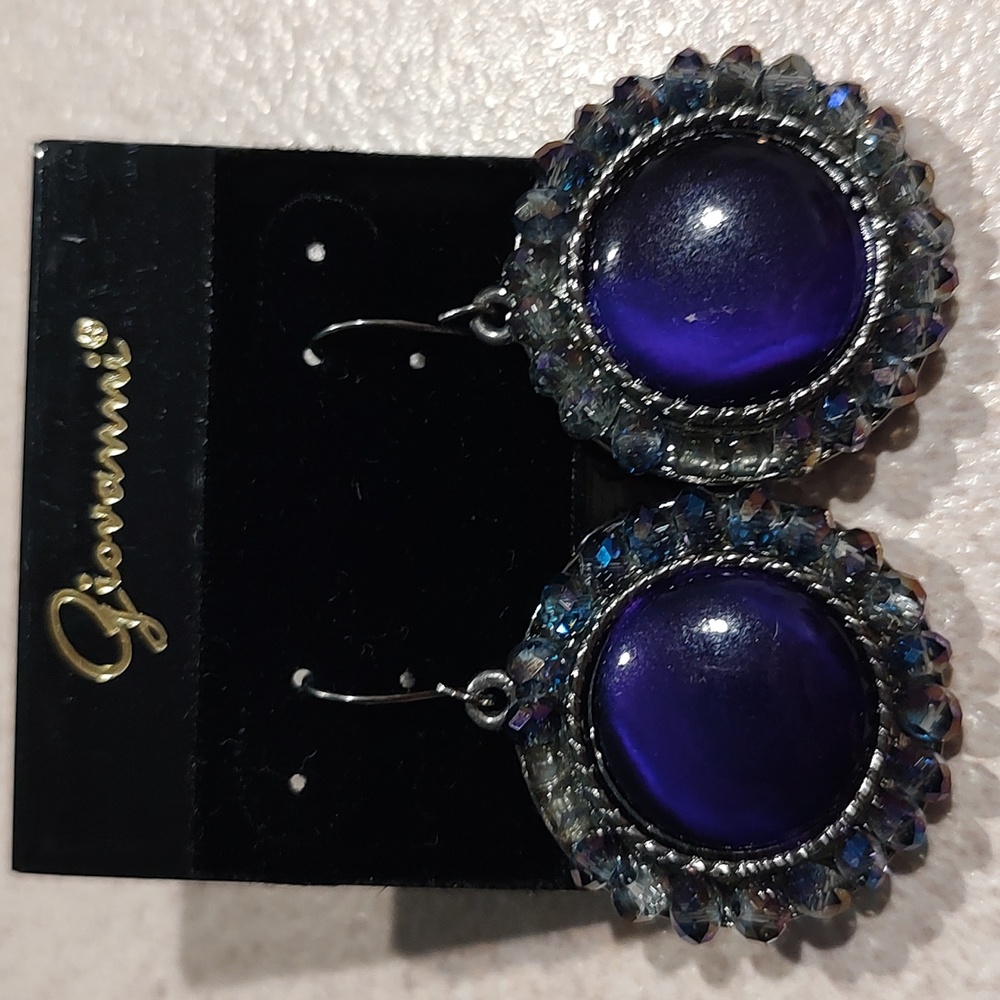 Giovanni post earrings purple